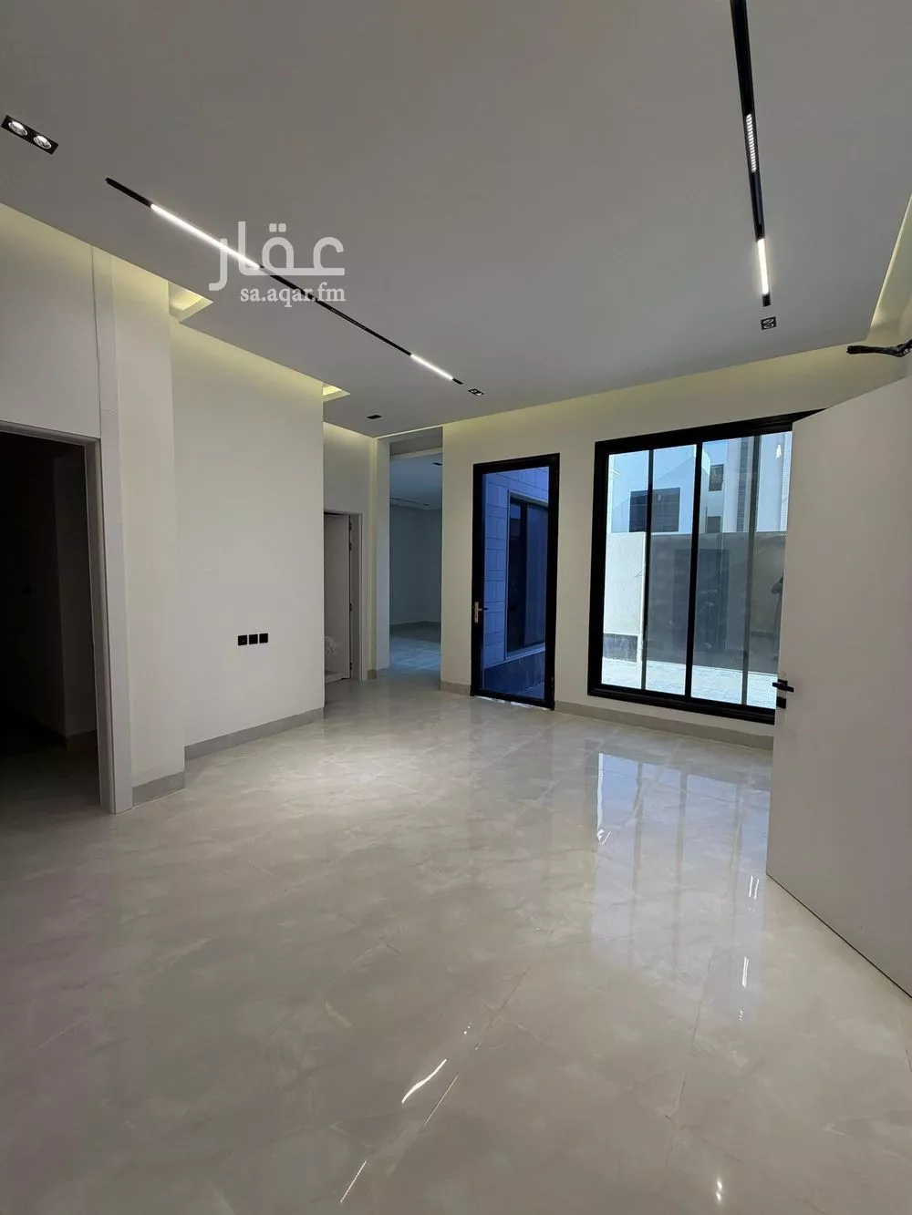 5 bedroom villa in Al Mahdiyyah 4
