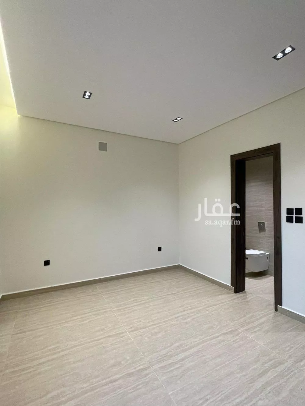 3 bedroom floor in As Suwaidi Al Gharabi 5