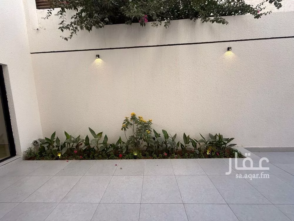 5 bedroom villa in Al Mahdiyyah 4