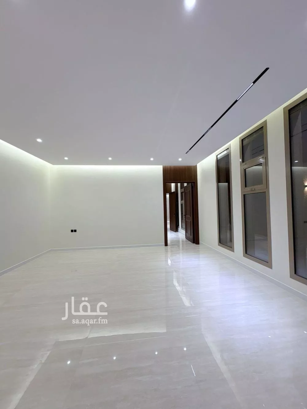 فيلا 6 غرف في المهدية 5