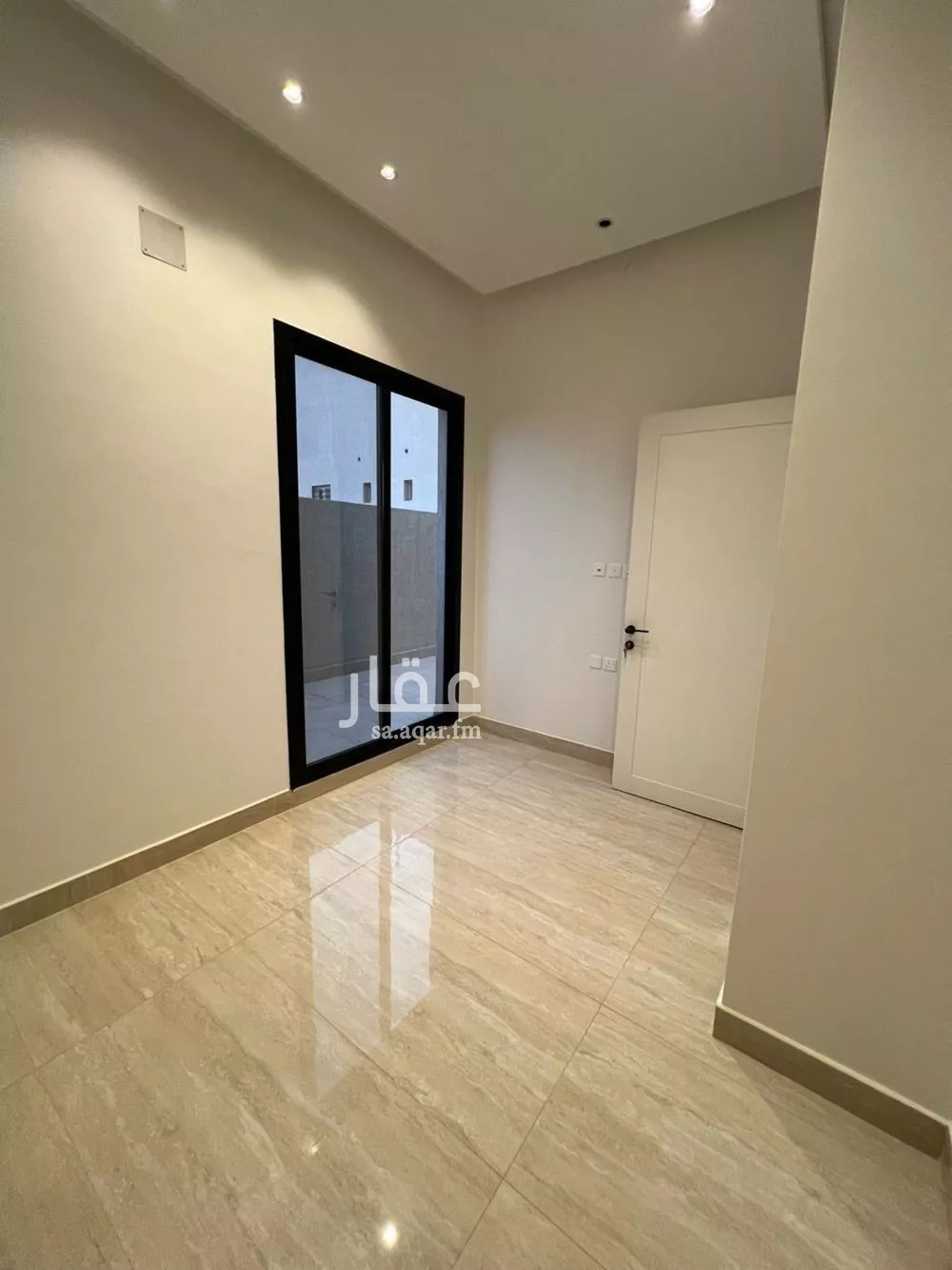 فيلا 5 غرف في المهدية 5