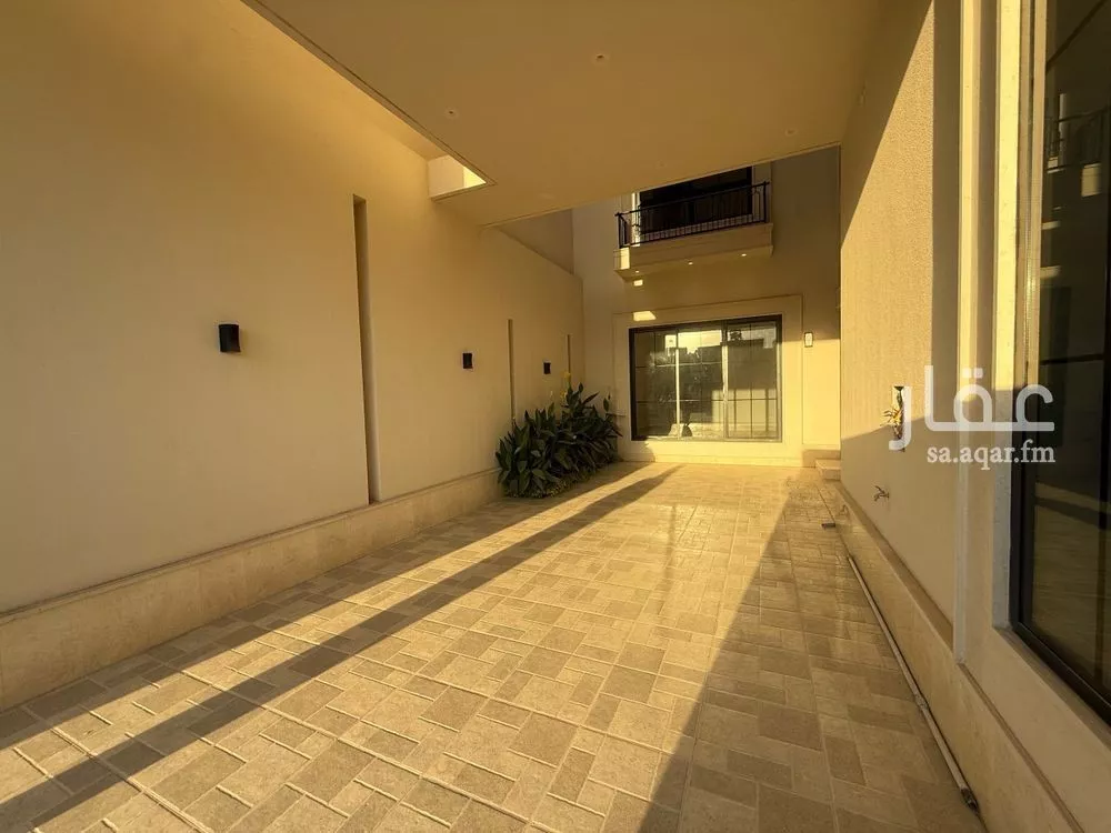 5 bedroom villa in Al Mahdiyyah 3