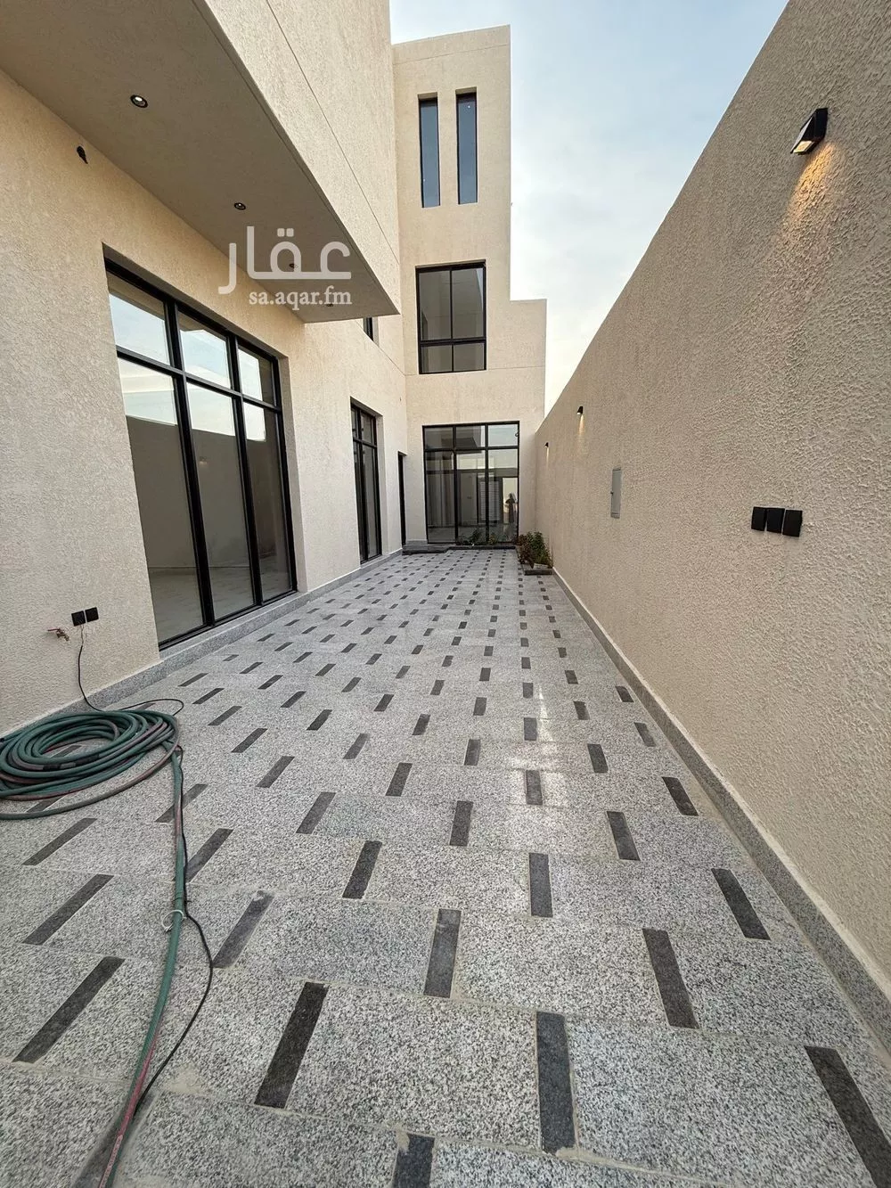 فيلا 5 غرف في المهدية 5