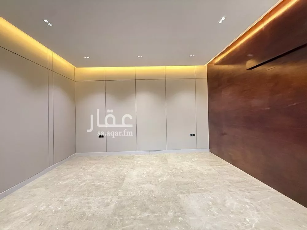 5 bedroom villa in Al Mahdiyyah 5