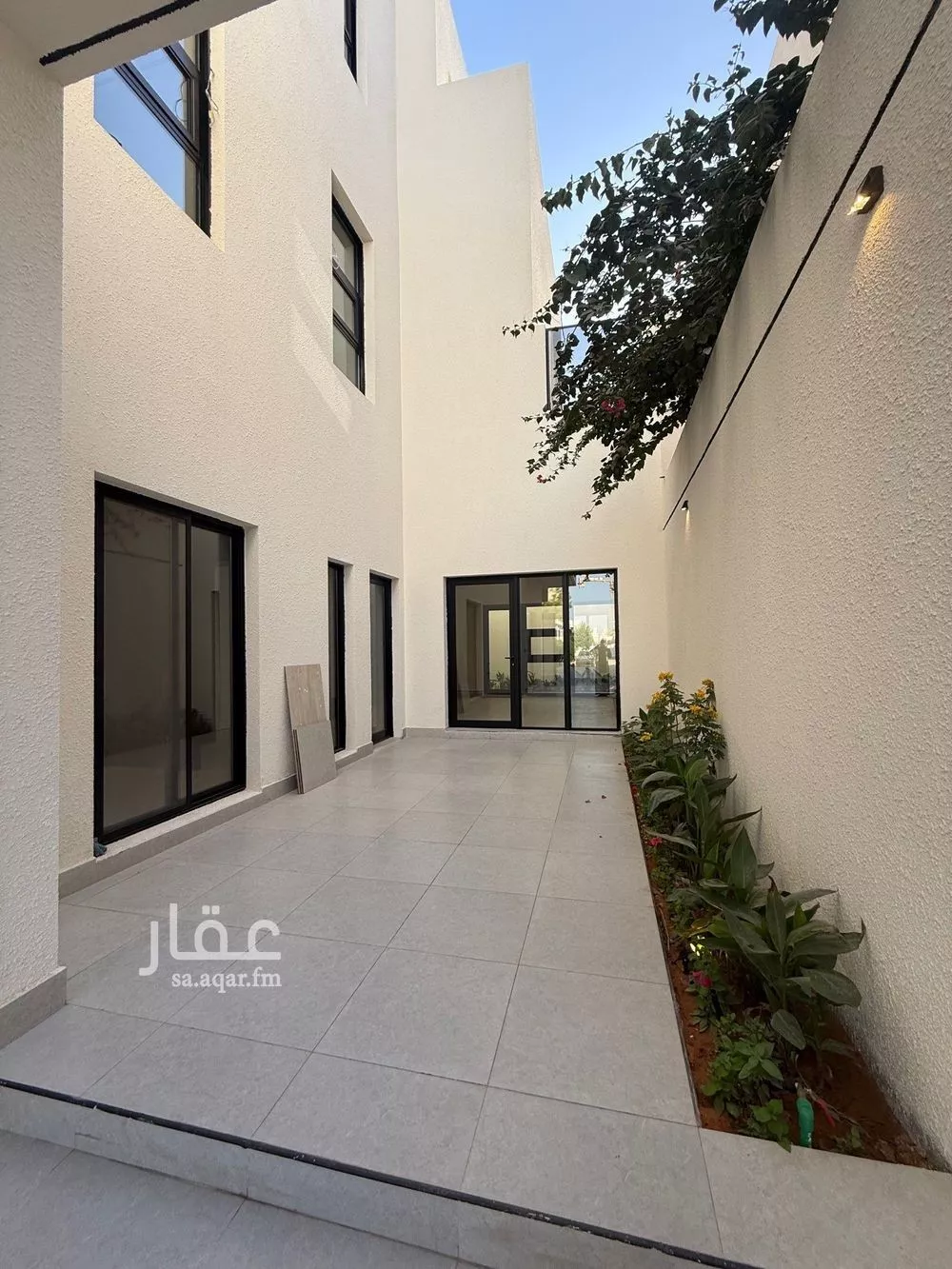 5 bedroom villa in Al Mahdiyyah 3