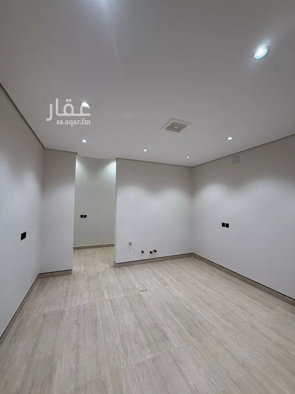 فيلا 6 غرف في المهدية 5