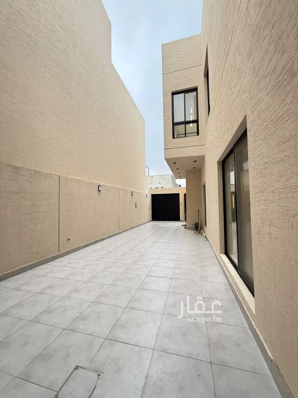 6 bedroom villa in Al Mahdiyyah 3