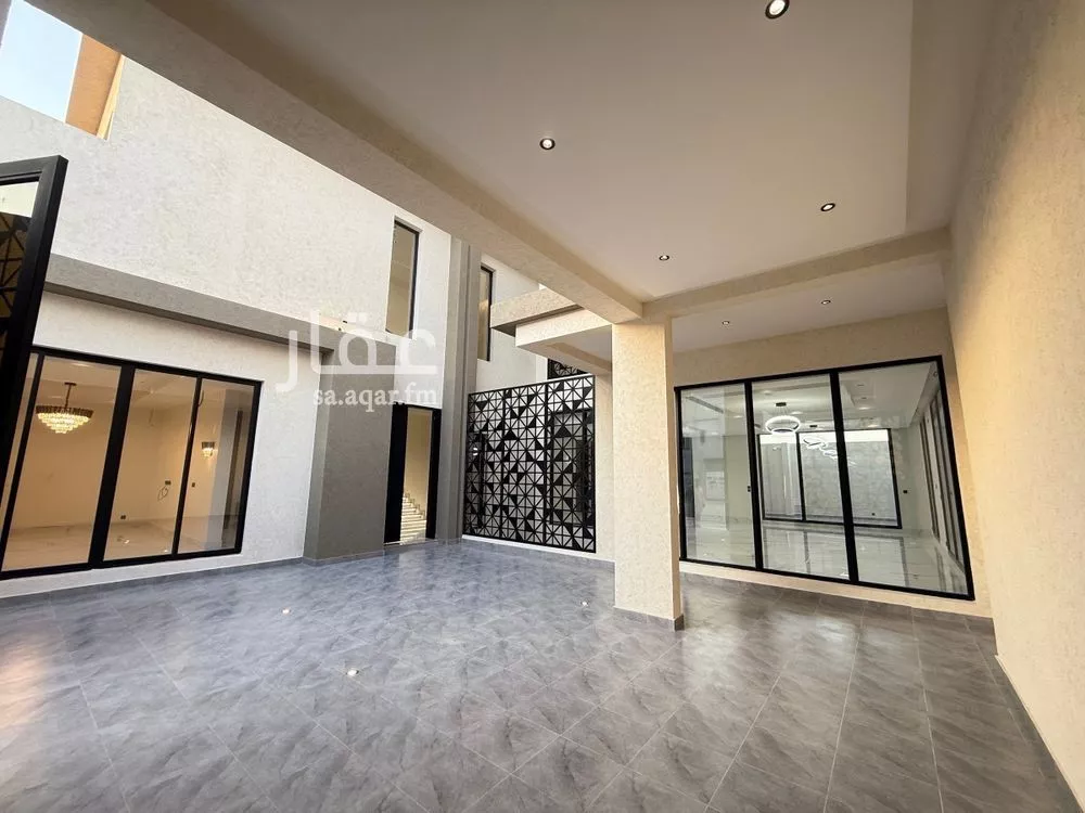 فيلا 6 غرف في المهدية 5