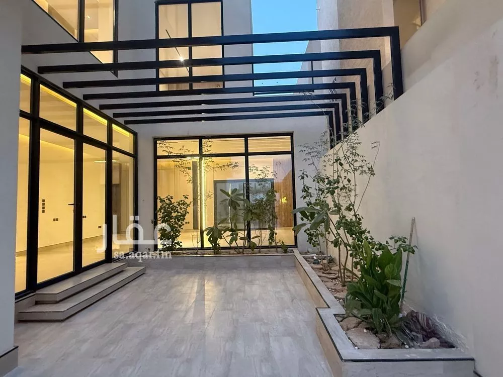 6 bedroom villa in Al Mahdiyyah 5