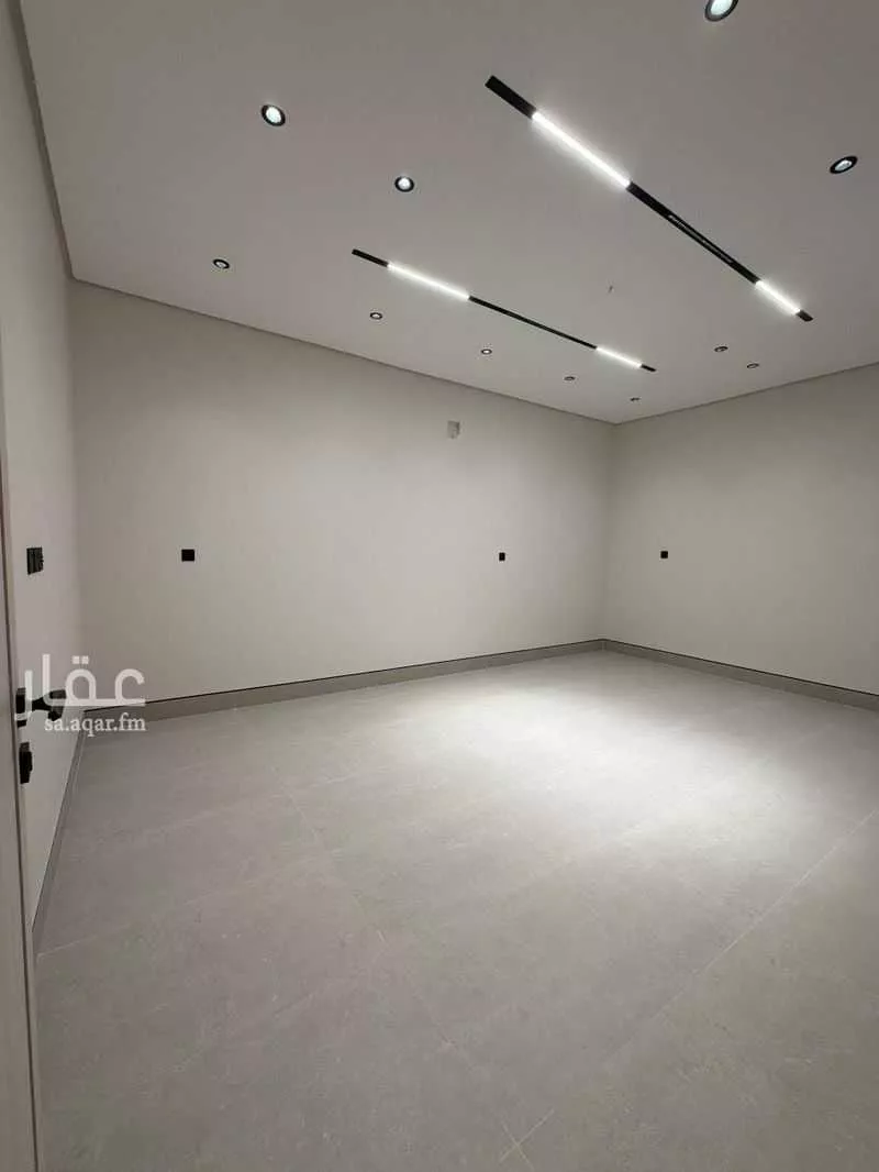 فيلا 9 غرف في طيبة 2