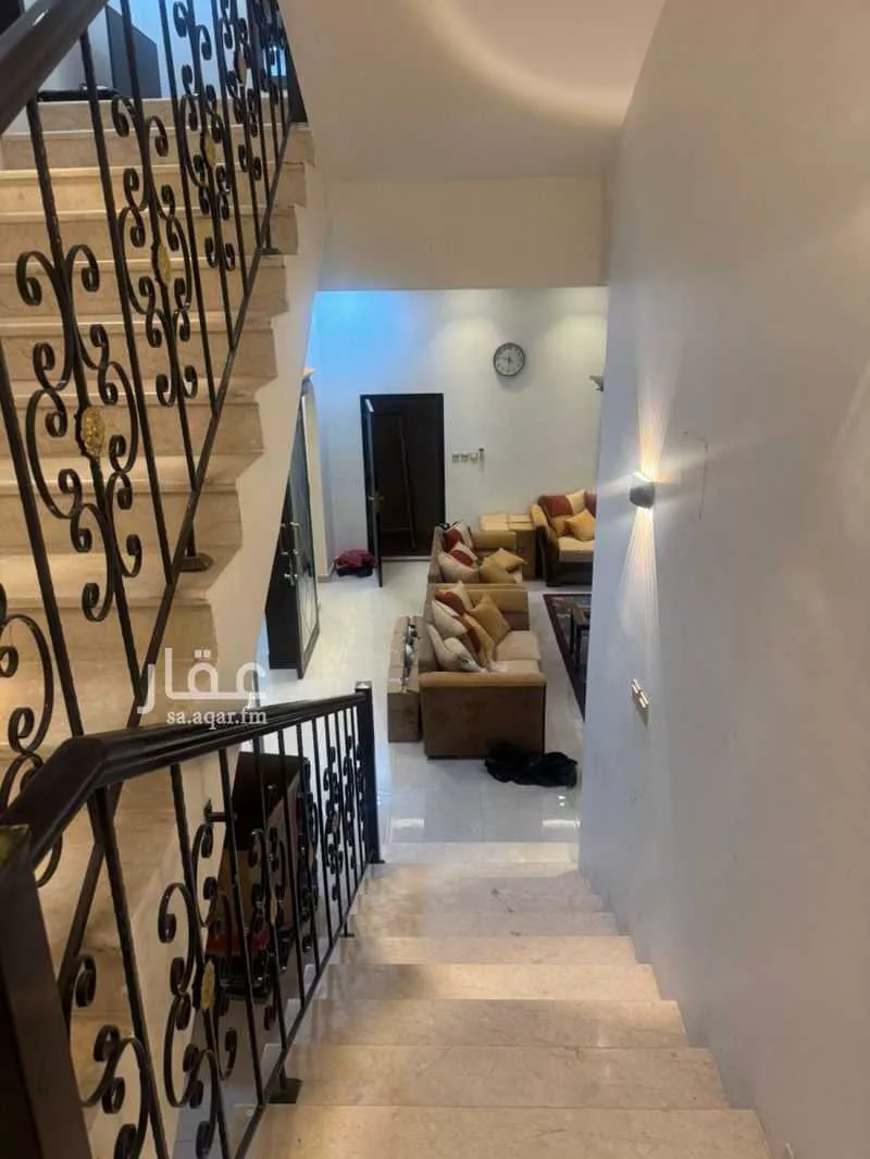 7 bedroom villa in Al Manar 3