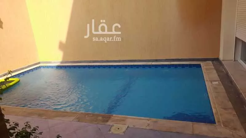 7 bedroom villa in Al Khalidiyyah 5