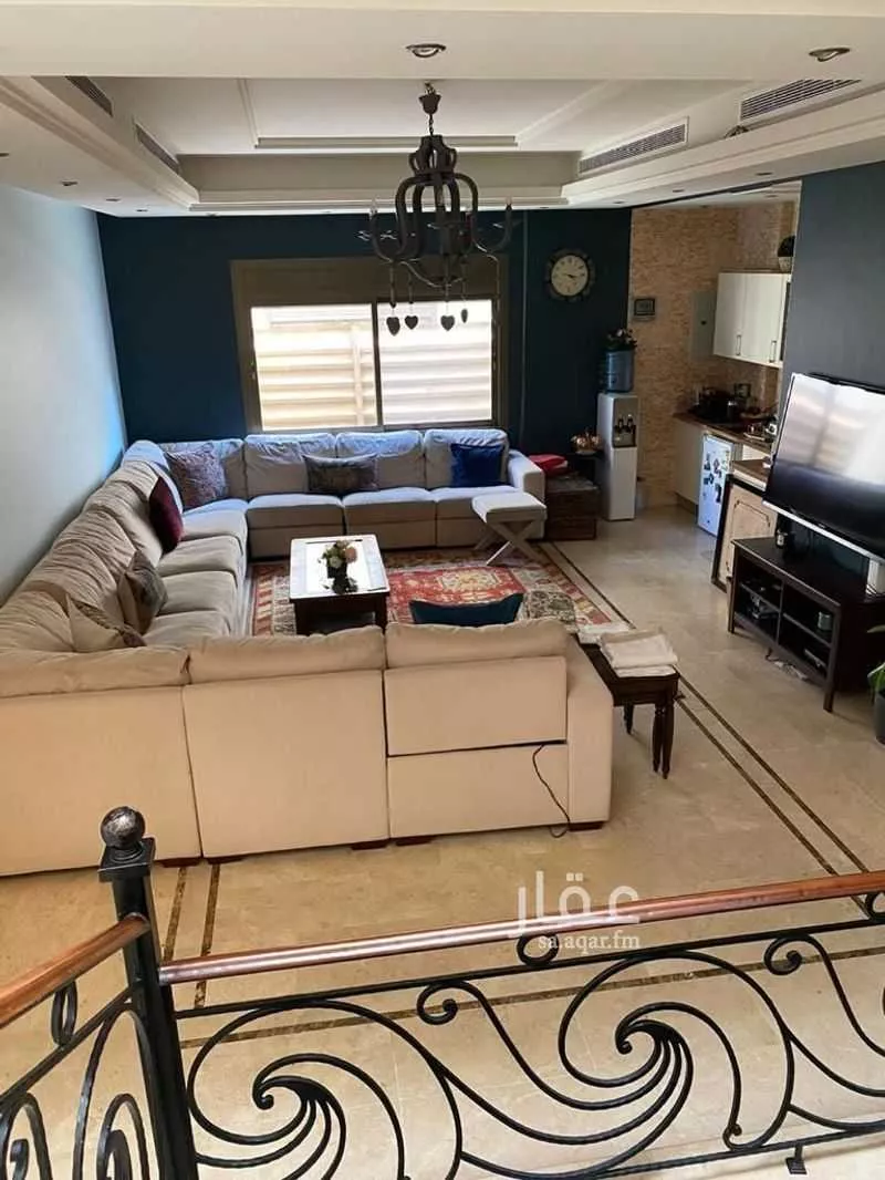 6 bedroom villa in Al Khalidiyyah 4