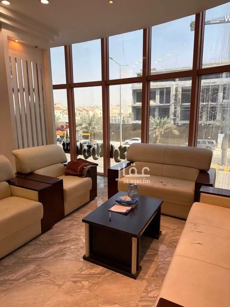 875 sqm office in Ishbiliyah 2