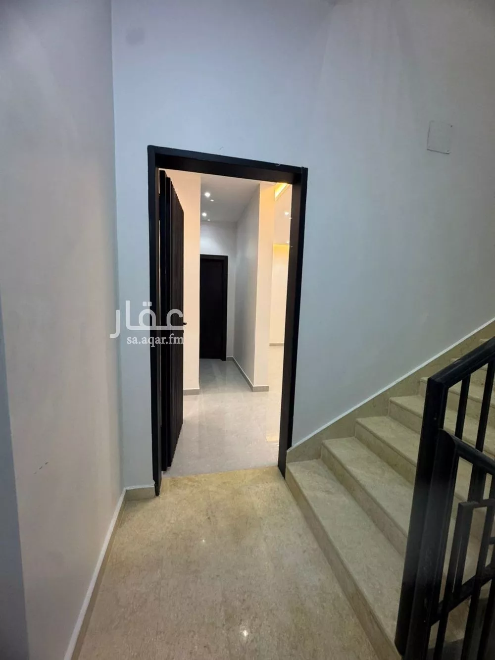 دور 4 غرف في العارض 4