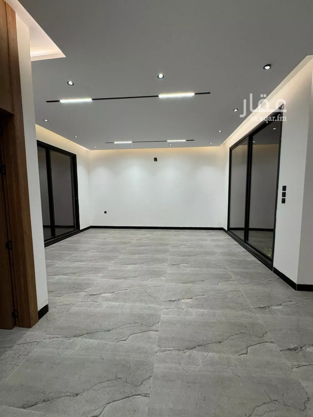 فيلا 6 غرف في المهدية 5