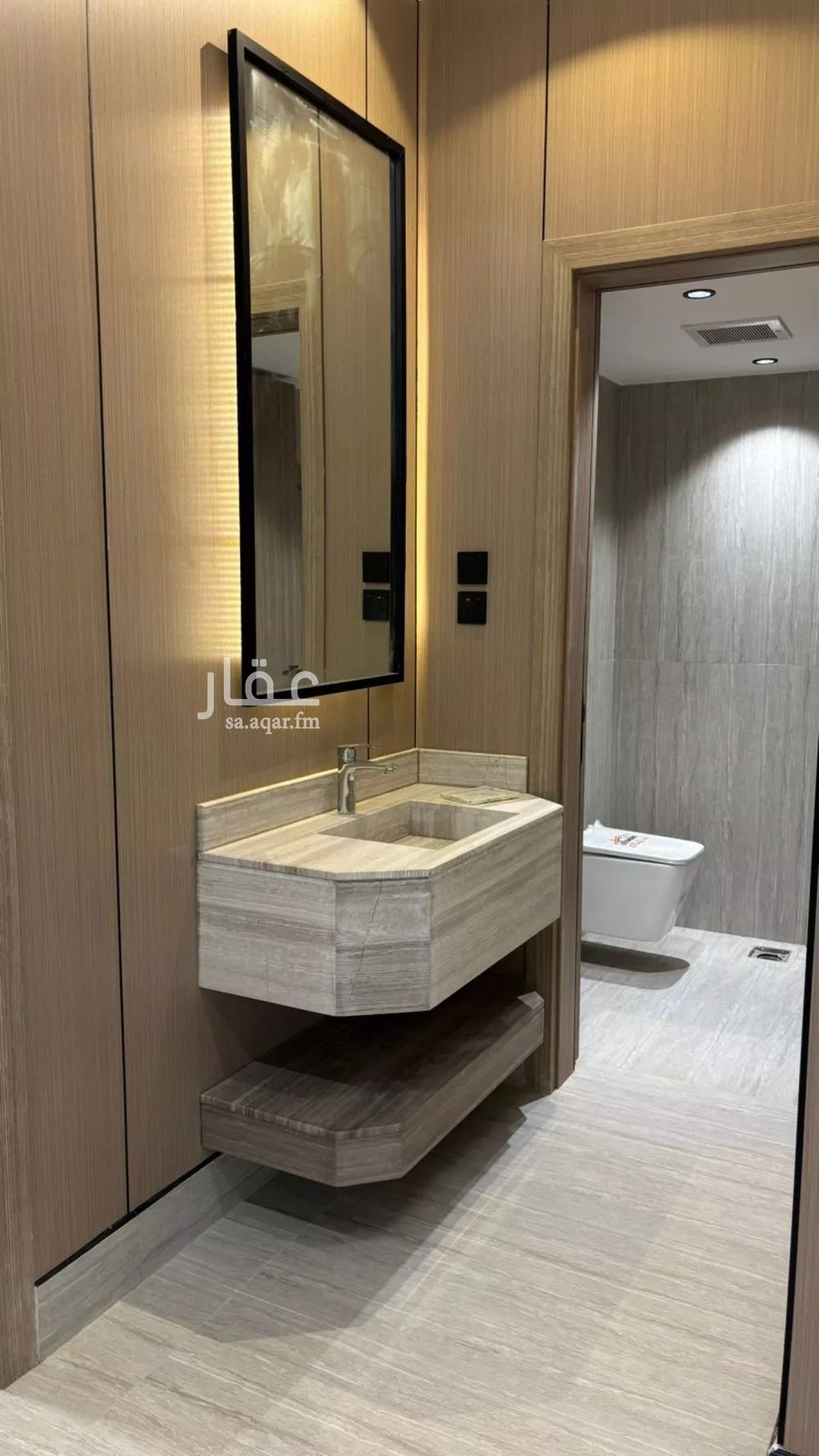 فيلا 6 غرف في المهدية 5