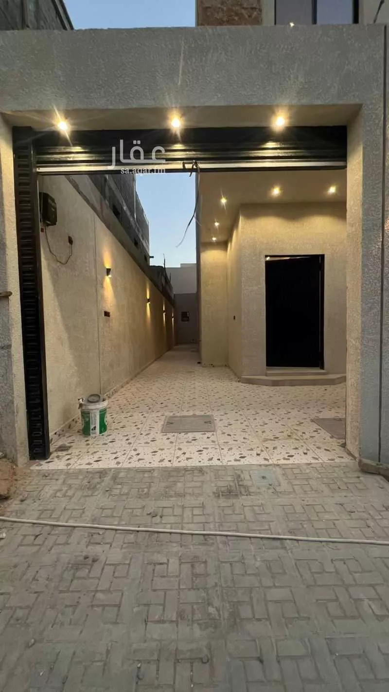 3 bedroom floor in Okaz 2