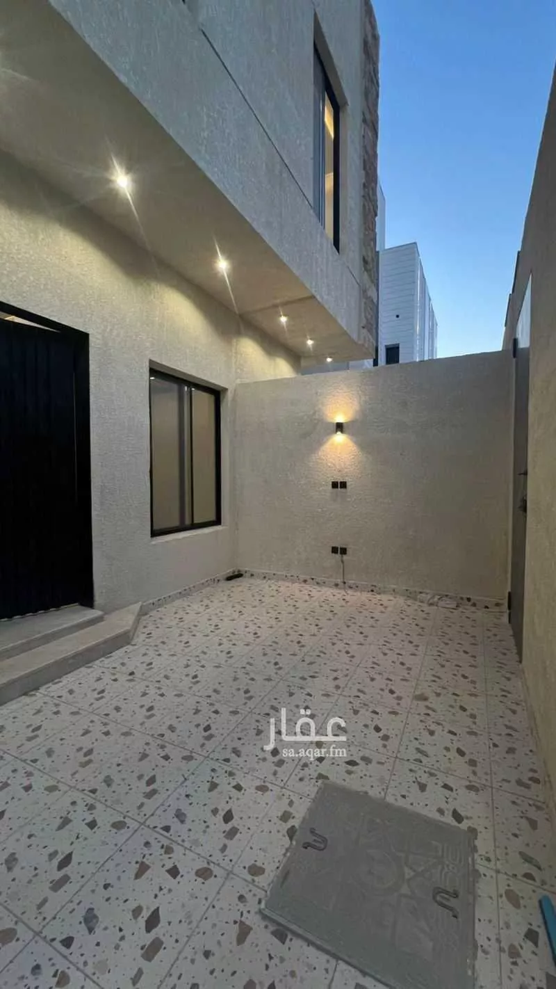 3 bedroom floor in Okaz 3