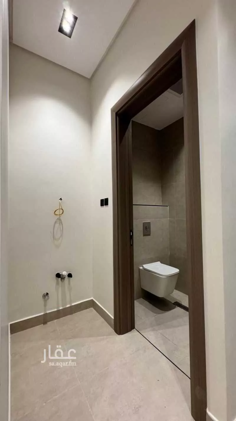 3 bedroom floor in As Suwaidi 4