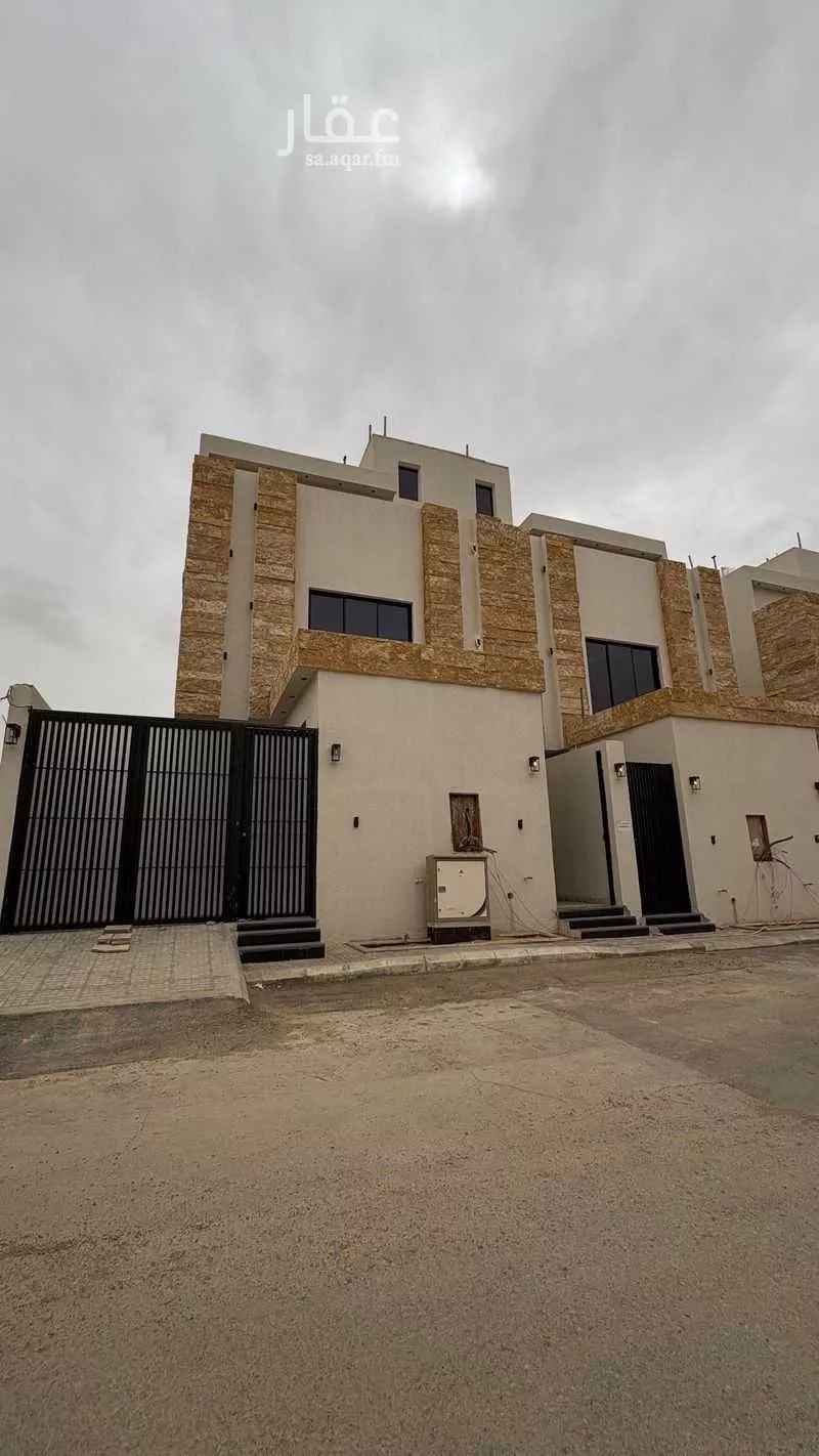 فيلا 5 غرف في الشرق 1