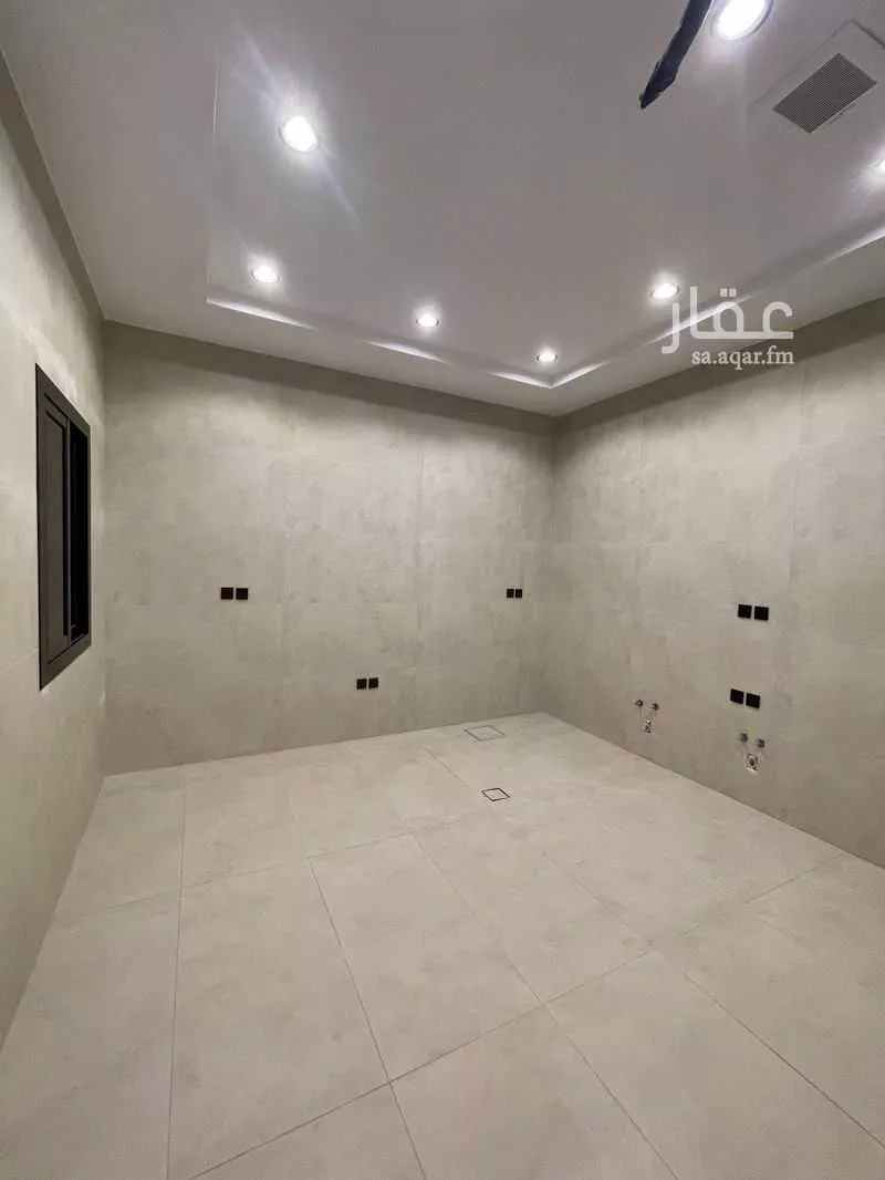 فيلا 5 غرف في الشراع 5