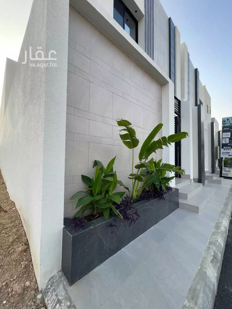 فيلا 5 غرف في الشراع 3