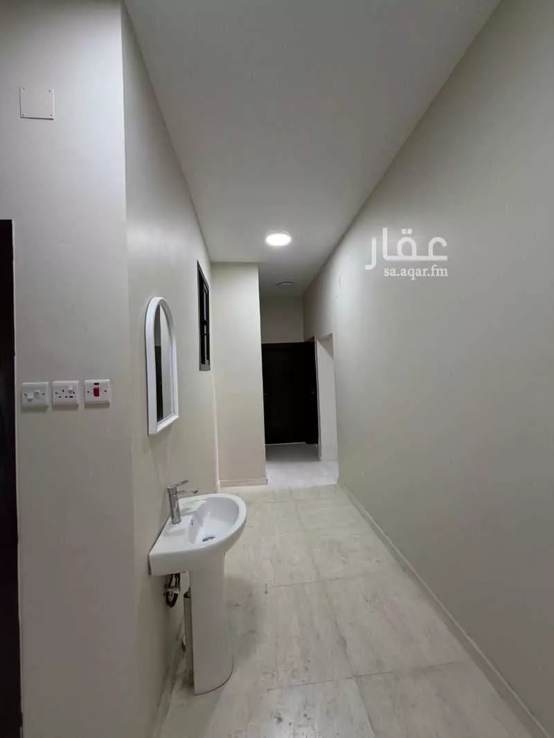 24 bedroom building in Umm Al Hamam Al Sharqi, Riyadh 6