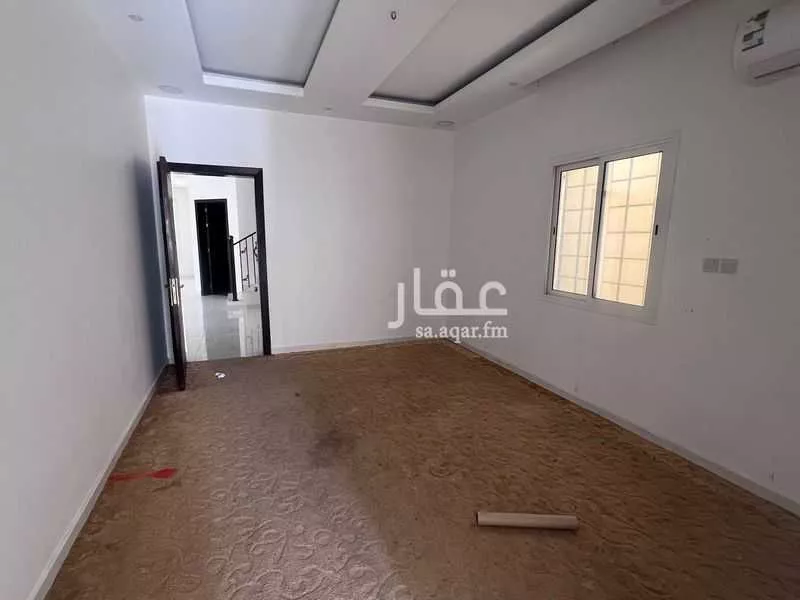 فيلا 5 غرف في العقيق 5