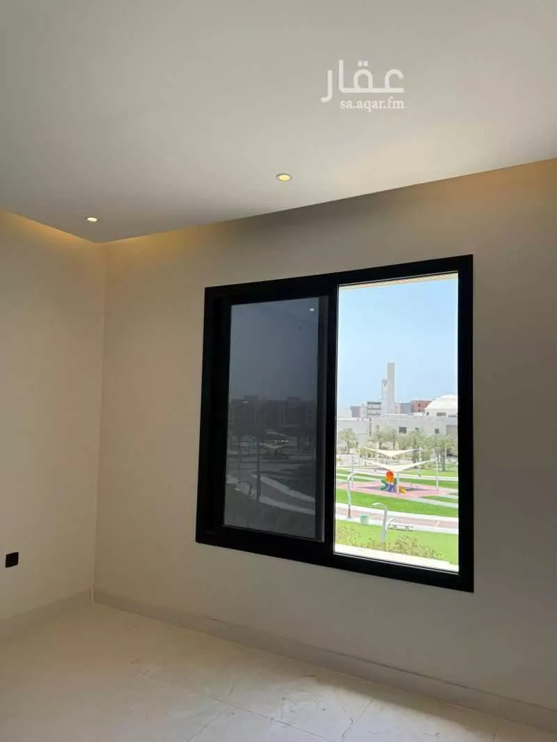 شقة 5 غرف في طيبة 5