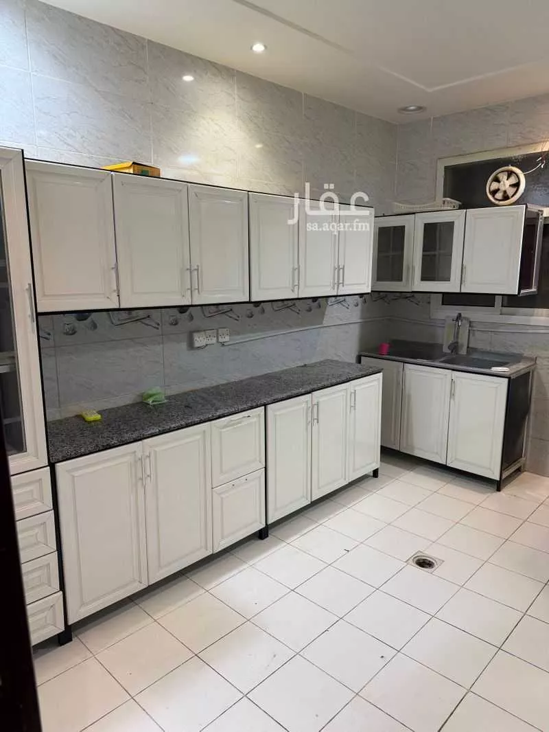 3 bedroom floor in Al Munsiyah 1
