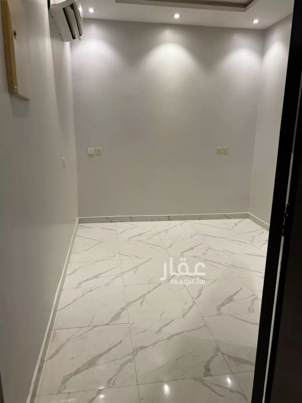 فيلا 8 غرف في المونسية 4