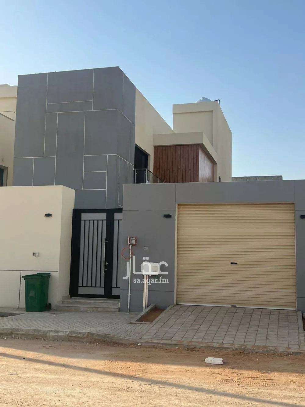 فيلا 5 غرف في الجنادرية 2