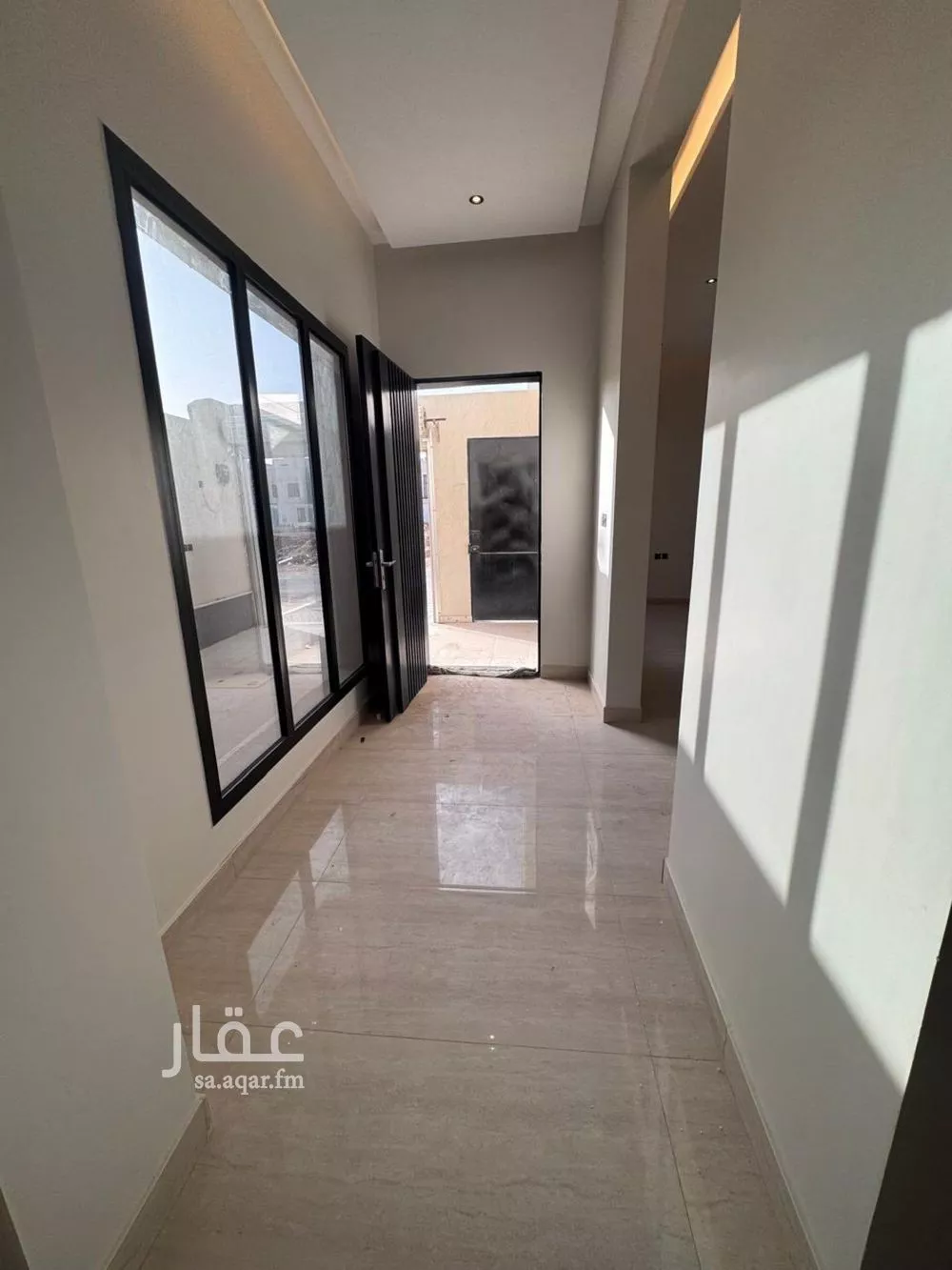 فيلا 8 غرف في الجنادرية 5