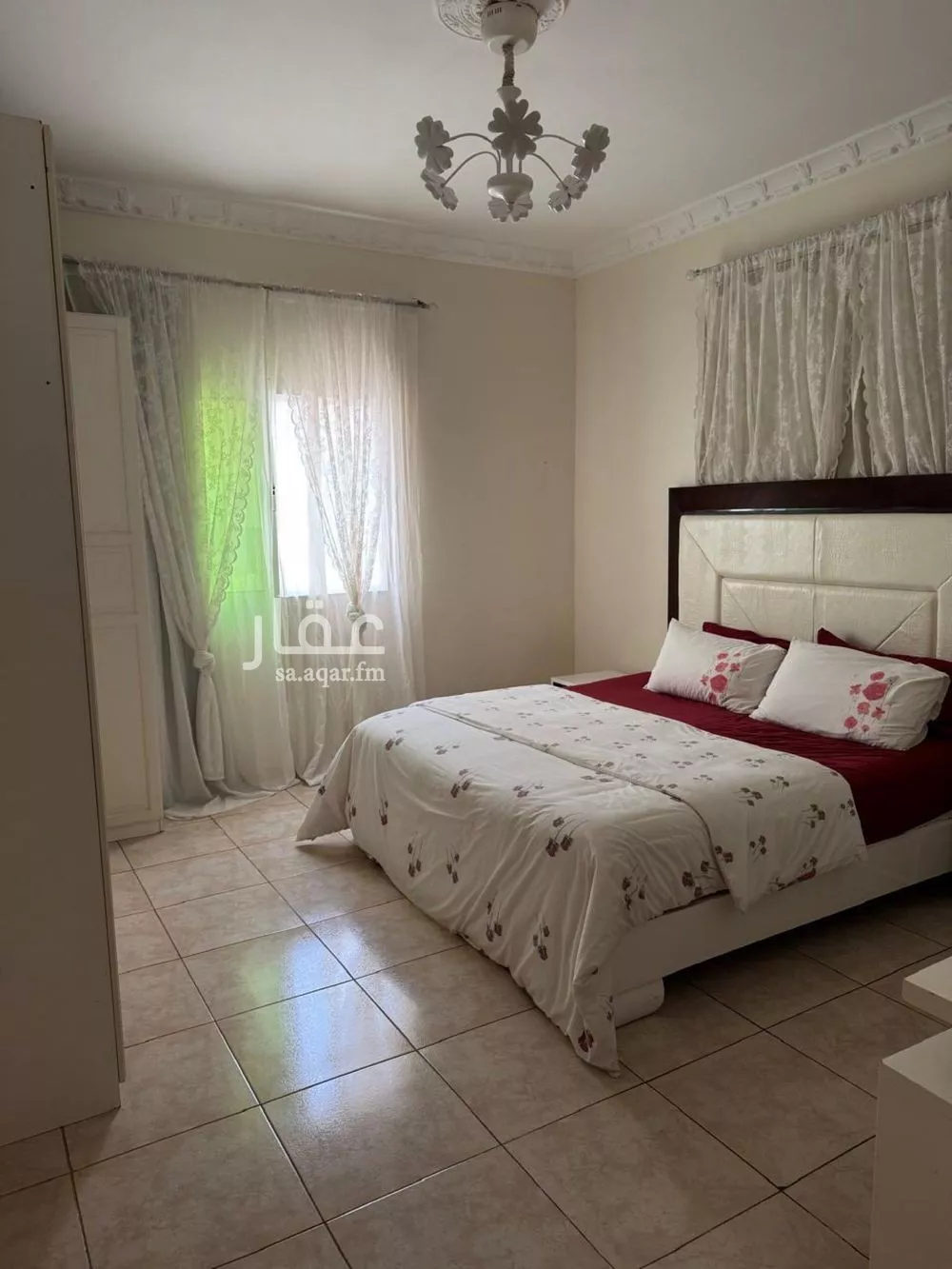 شقة 5 غرف في الزهراء 4