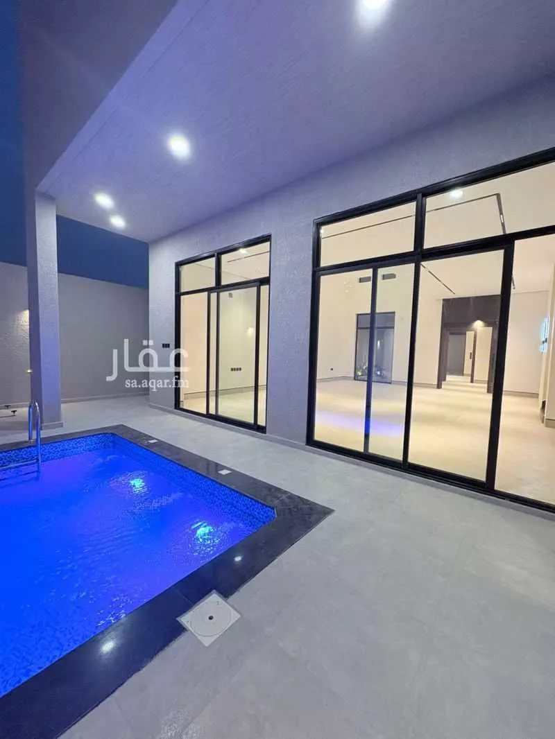 6 bedroom villa in Al Mahdiyyah 4