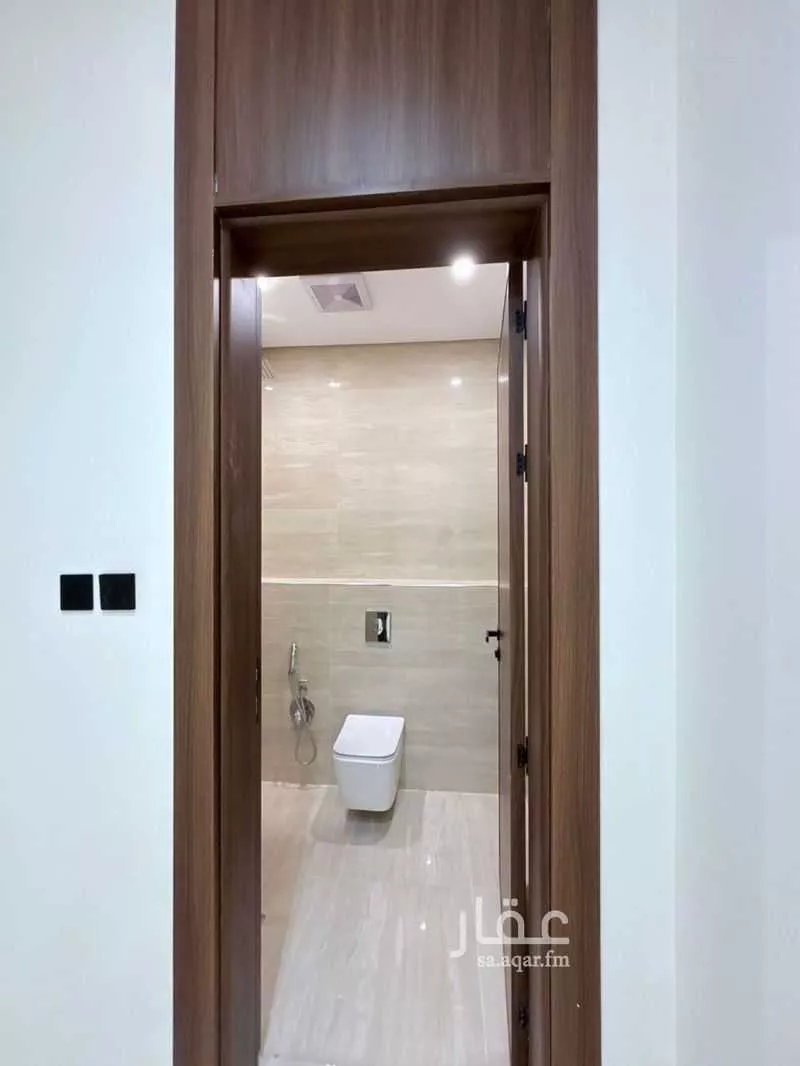 فيلا 6 غرف في المهدية 5