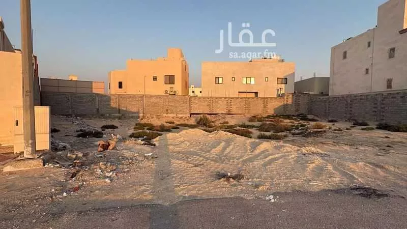 أرض 893 م² في ضاحية الملك فهد 3