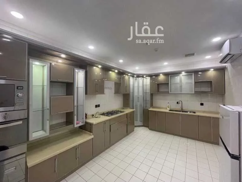 3 bedroom apartment in Al Shati 3