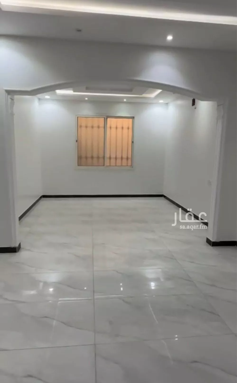 فيلا 5 غرف في عكاظ 4