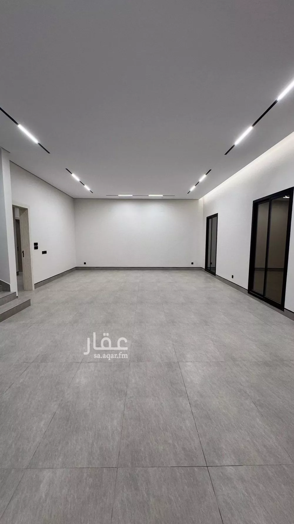 فيلا 4 غرف في الرمال 5