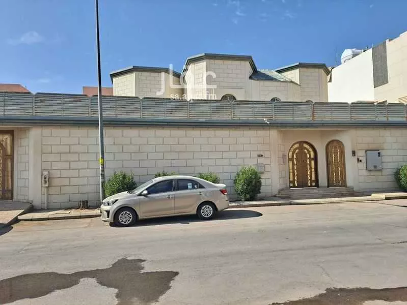 27 bedroom villa in Al Rawabi