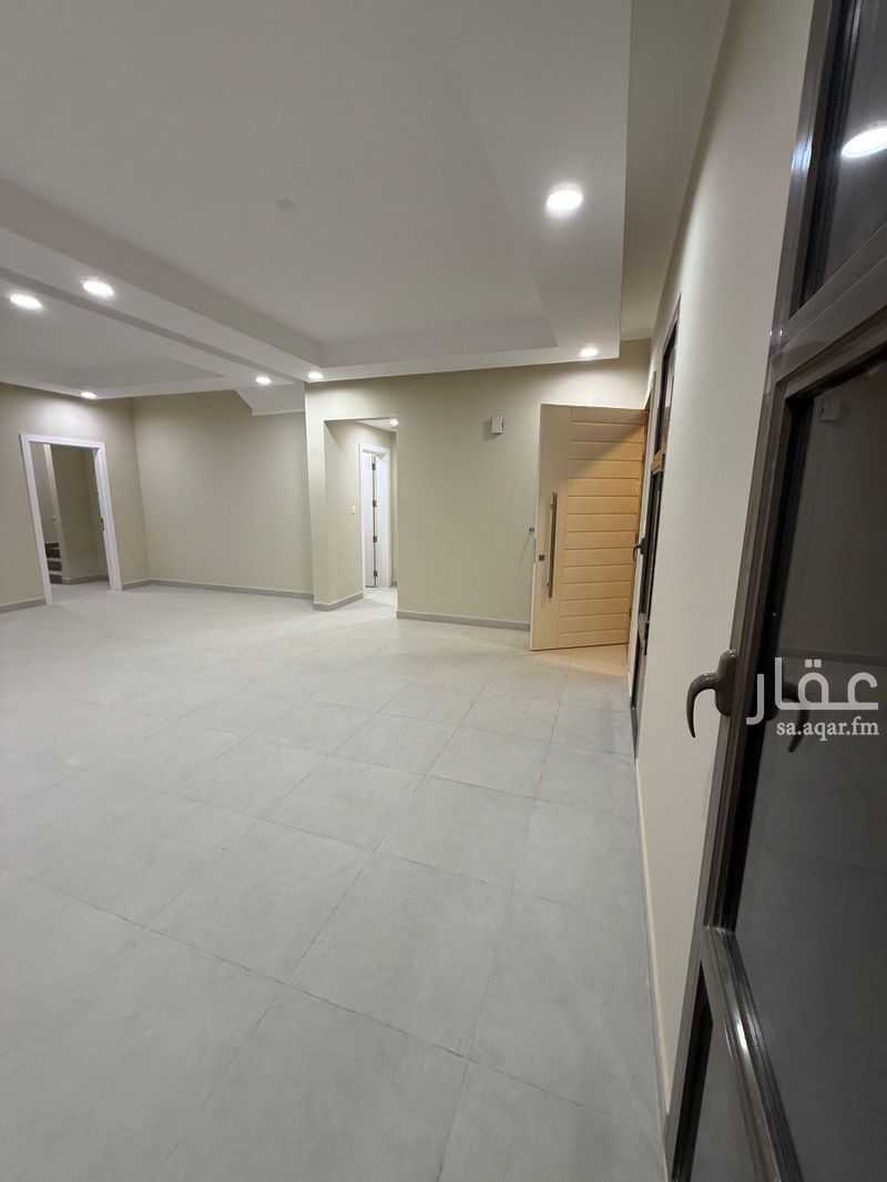 5 bedroom villa in Al Bashaer, Riyadh 8