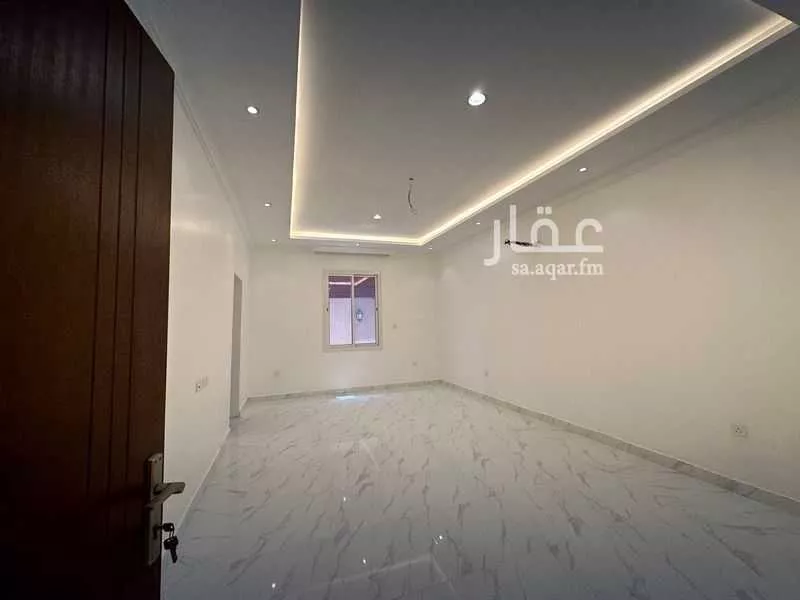 شقة 5 غرف في طيبة 1