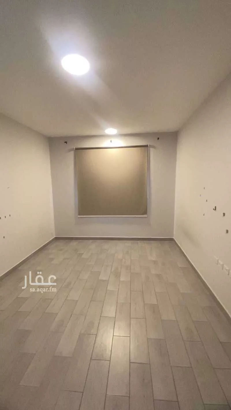 فيلا 3 غرف في المدينة الرياضية 4