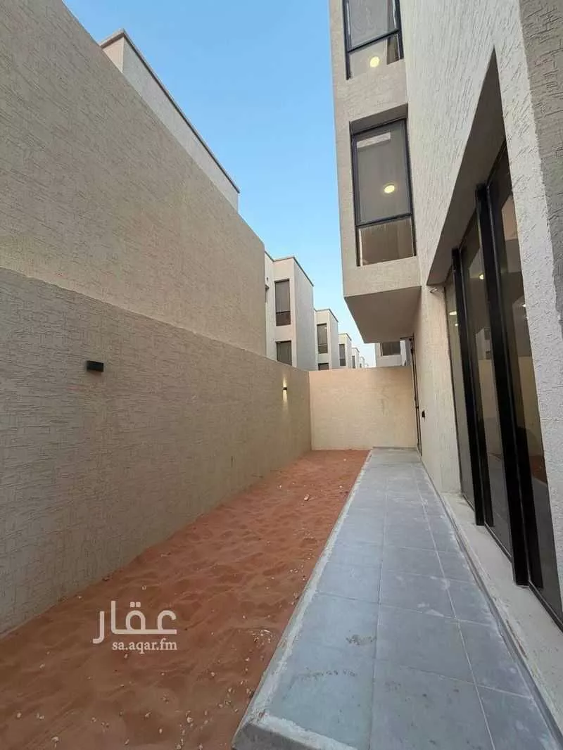 4 bedroom villa in Al Aridh 2