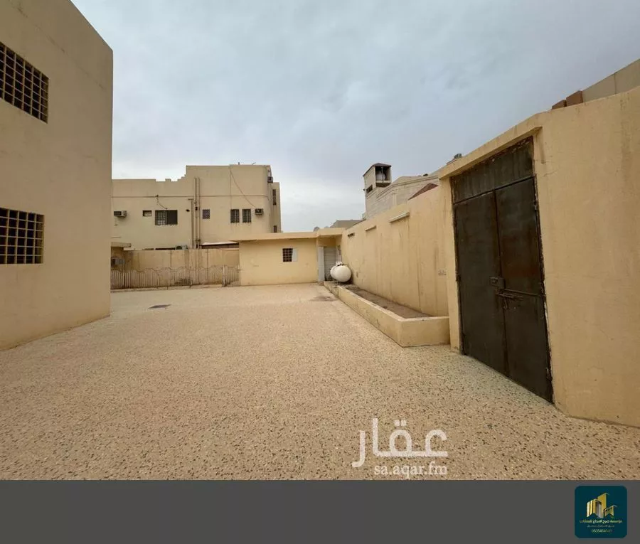 فيلا 15 غرف في العريجاء الغربية 5