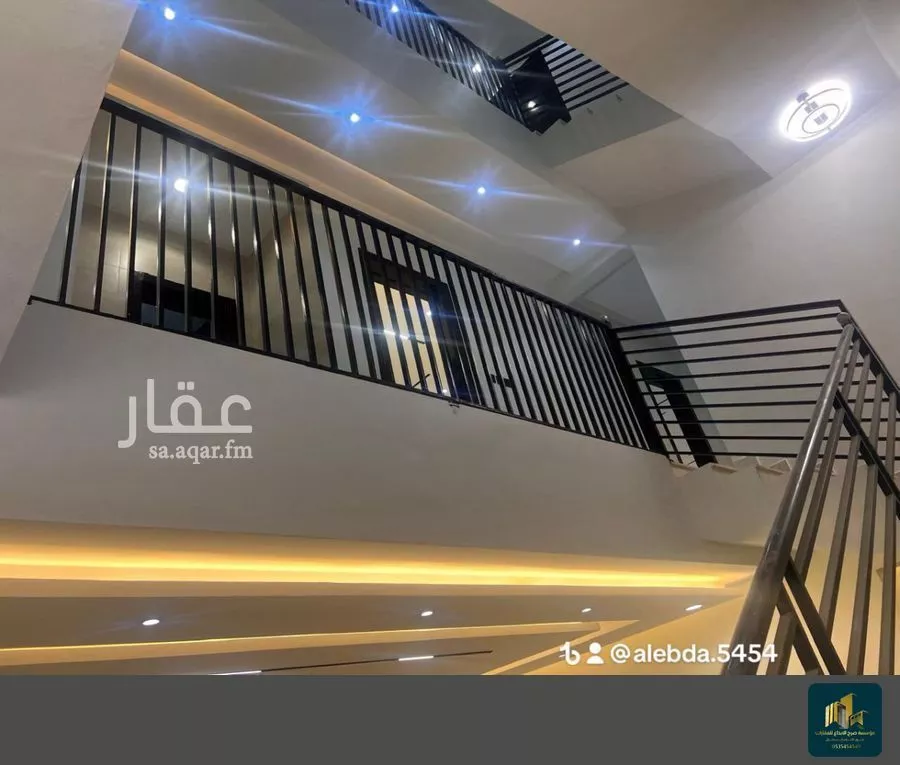 فيلا 9 غرف في الزهرة 5