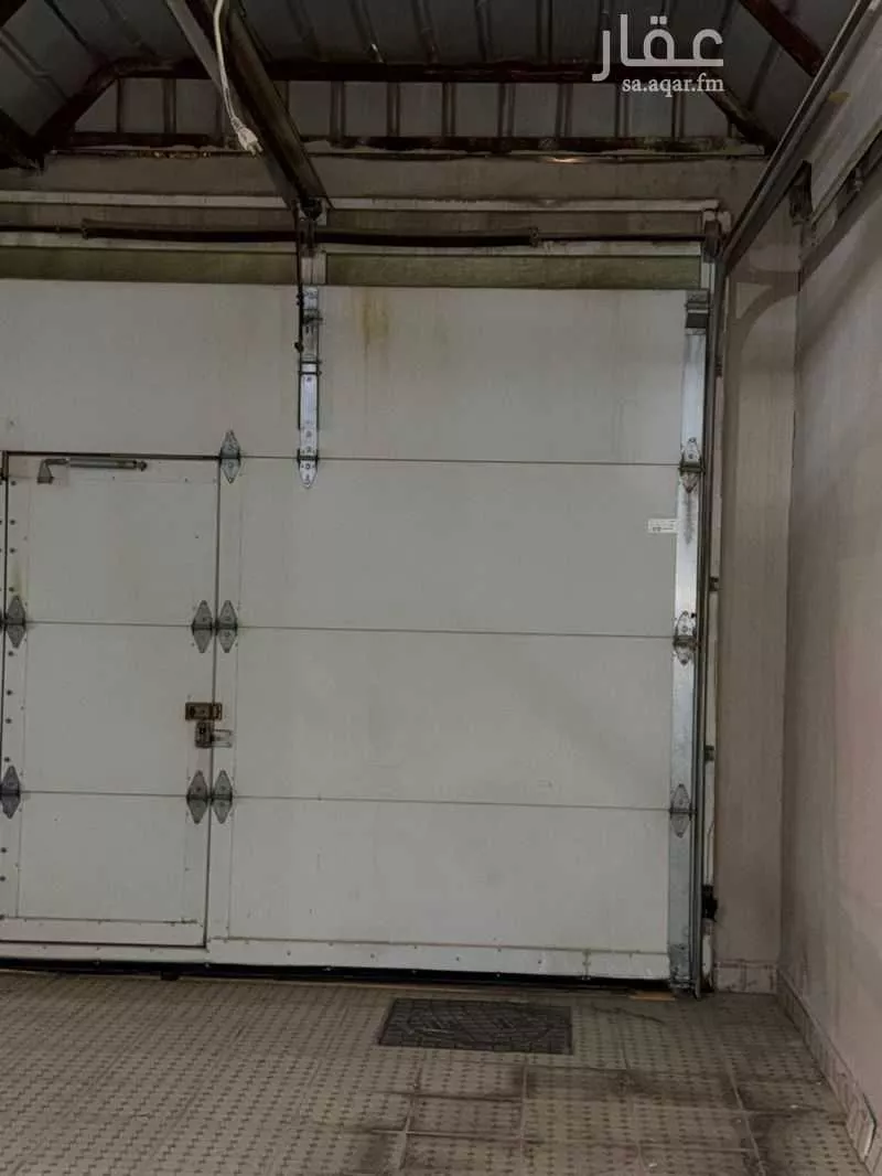 5 bedroom villa in Al Uraija Al Gharbiyah, Riyadh 7