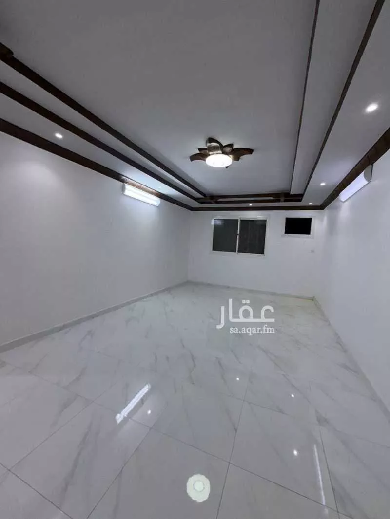 5 bedroom villa in Al Uraija Al Gharbiyah, Riyadh 3